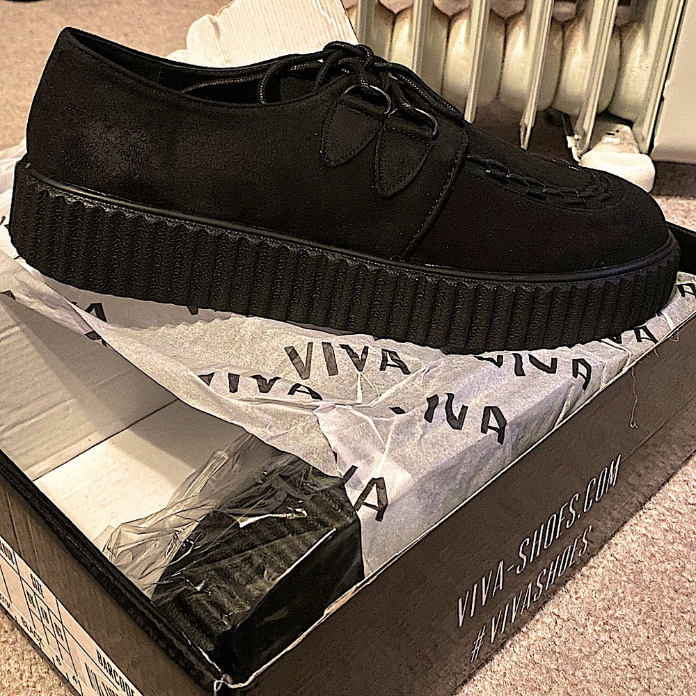Black Low Profile Creepers